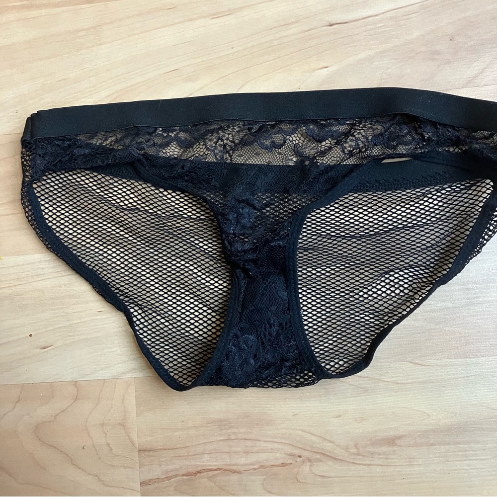 Fredricks Of Hollywood Lingerie Black Lace and Fishnet Brief Panties size Large